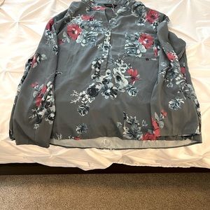 Blouse 2xl never worn